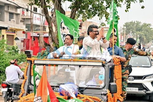 <p>Giridih: Jharkhand Chief Minister Hemant Soren Campaigns Ahead Of Dumri Bypoll.</p>
