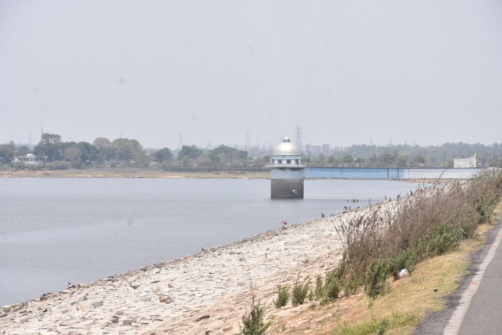 <p>The water level of Dhurwa Dam or Haita Dam is decreased at HEC (Heavy Engineering Corporation) Campus on a hot summer day on the outskirts of Ranchi, Jharkhand on Saturday, April…