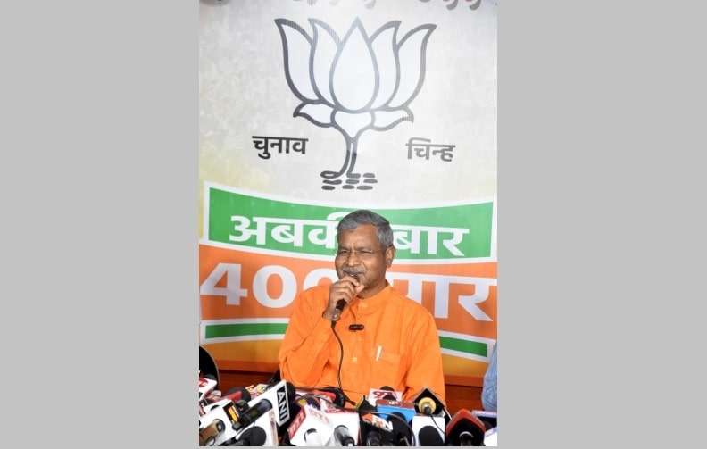 <p>Jharkhand State BJP President and Former Jharkhand Chief Minister Babulal Marandi addresses a press conference in Ranchi, Jharkhand on Saturday, April 20, 2024.</p>
