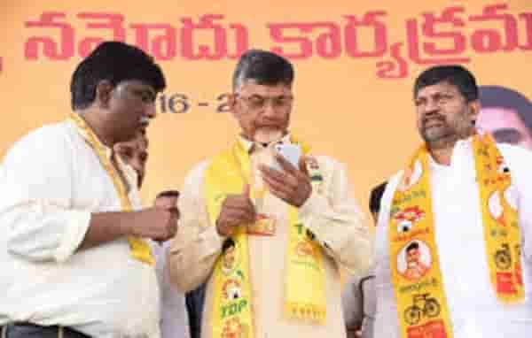 Andhra hires 2 trains to ferry people for Delhi protest
