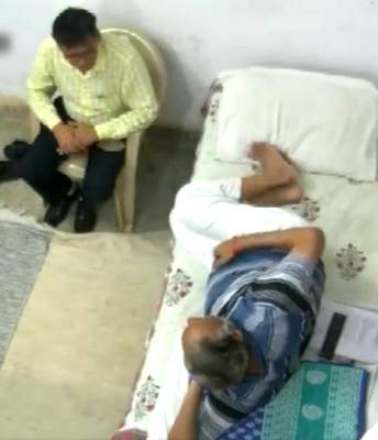 Now, new video of Satyendar Jain with Tihar Superintendent surfaces