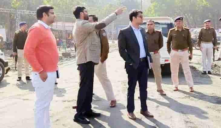 Ranchi district administration reviews preparations for oath taking of Hemant Government