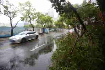 China renews 2nd-highest alert for typhoon Chanthu
