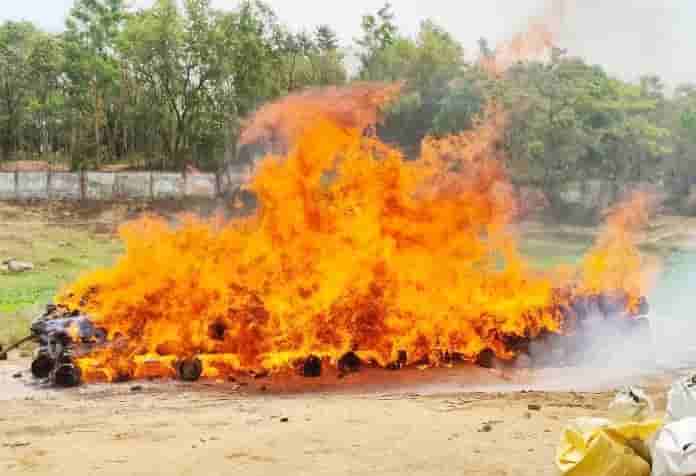 Mukti Sanstha Cremated 33 unclaimed dead bodies lying in RIMS