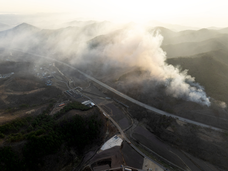Wildfires in South Korea reignited in southeast areas overnight; death toll rises to 30
