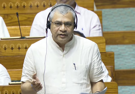 Lok Sabha passes online gaming bill without debate