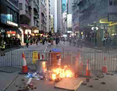HK economy witnesses first annual decline since 2009