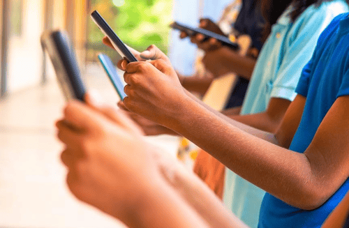 Electronic goods production in India to hit $115 bn in FY24, mobile phones at $50 bn