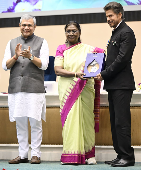 from-shah-rukh-khan-to-rani-mukerji-full-list-of-winners-at-the-71st-national-film-awards