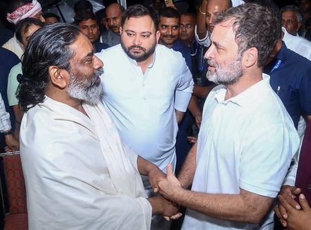after-bihar-setback-will-jmm-reconsider-its-alliance-in-jharkhand
