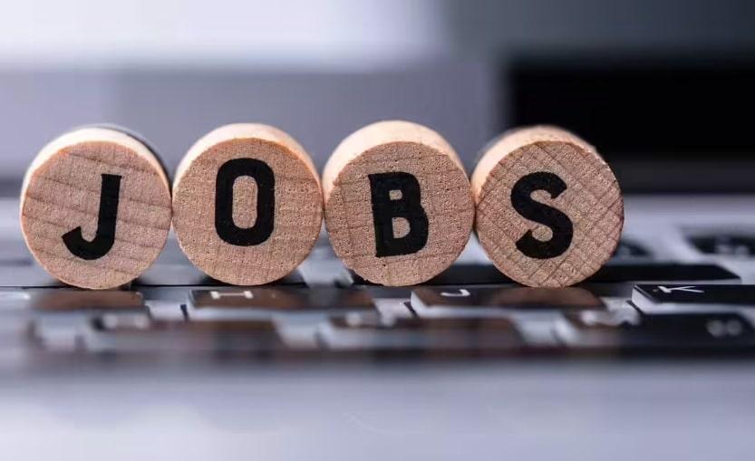 7414-iti-trainees-in-jharkhand-receive-job-offers-over-4200-join-companies