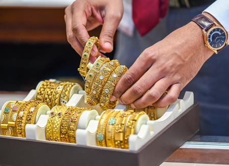rbi-increases-gold-holdings-in-india-to-5758-tonnes-domestic-prices-rise