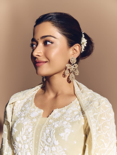rashmika-mandanna-writes-a-heartfelt-letter-to-all-the-girlies-growing-into-the-woman-they-love