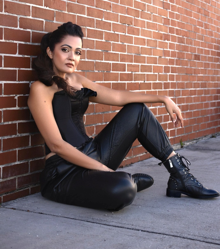 sheena-chohan-says-angelina-jolies-maleficent-inspired-her-devilish-role-in-bhayaavah