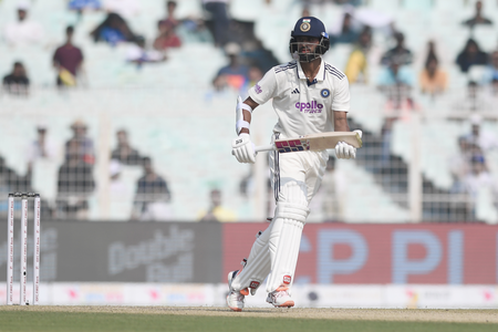 1st-test-india-close-in-on-lead-against-south-africa-despite-losing-three-morning-wickets