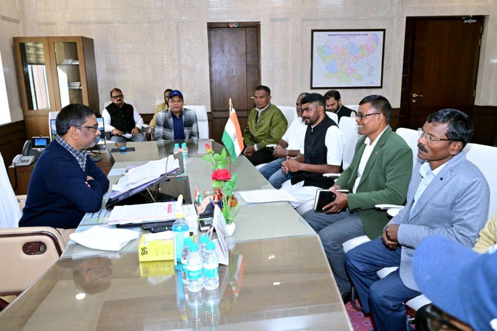 delegation-highlights-tribal-issues-in-assam-to-jharkhand-cm-hemant-soren