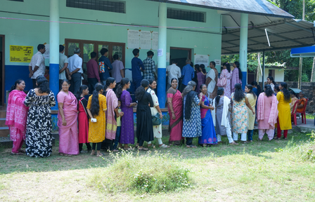 kerala-local-body-polls-congress-bjp-gain-as-cpi-m-suffers-major-setback-under-cm-vijayan