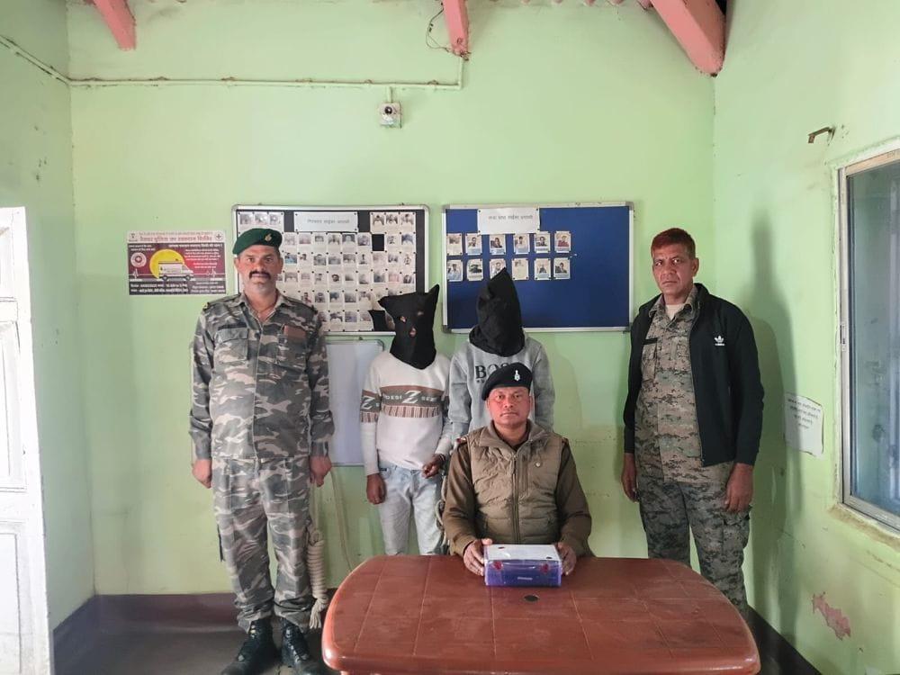 two-cyber-fraudsters-arrested-from-forest-area-in-deoghar