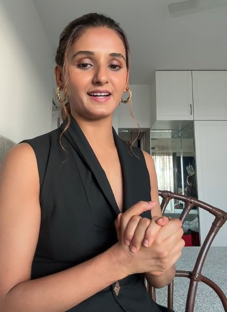 shakti-mohan-brings-russian-folk-traditions-to-india-with-dance-across-the-world