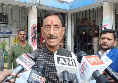 ranchi-municipal-elections-2026-sanjay-seth-votes-calls-for-improvements-in-election-mechanism