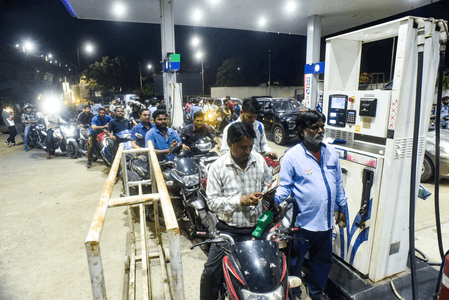 Centre Cuts Excise Duty on Petrol, Diesel by Rs 10 per Litre