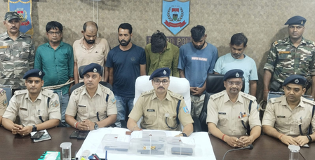 seven-aides-of-aman-sahuprince-khan-gangs-arrested-in-bokaro-key-accused-injured-in-encounter