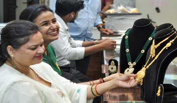 Gold, silver rise up to 2 pc amid crude oil surge, West Asia tensions 