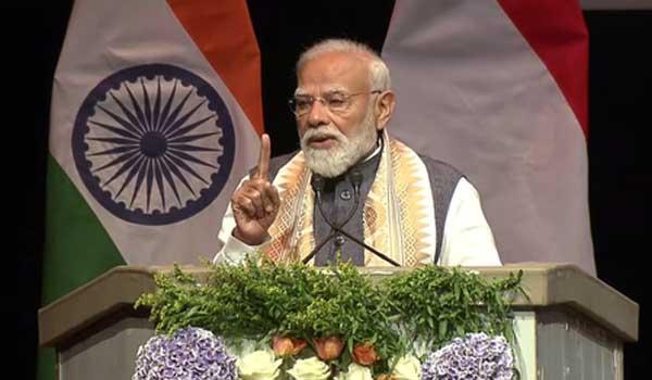 in-netherlands-pm-modi-highlights-indias-diverse-culture-and-development-trajectory-since-2014
