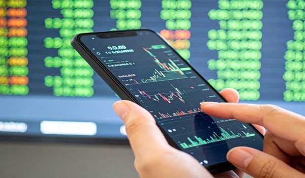 top-indian-firms-lose-rs-312-lakh-crore-in-market-valuation-last-week