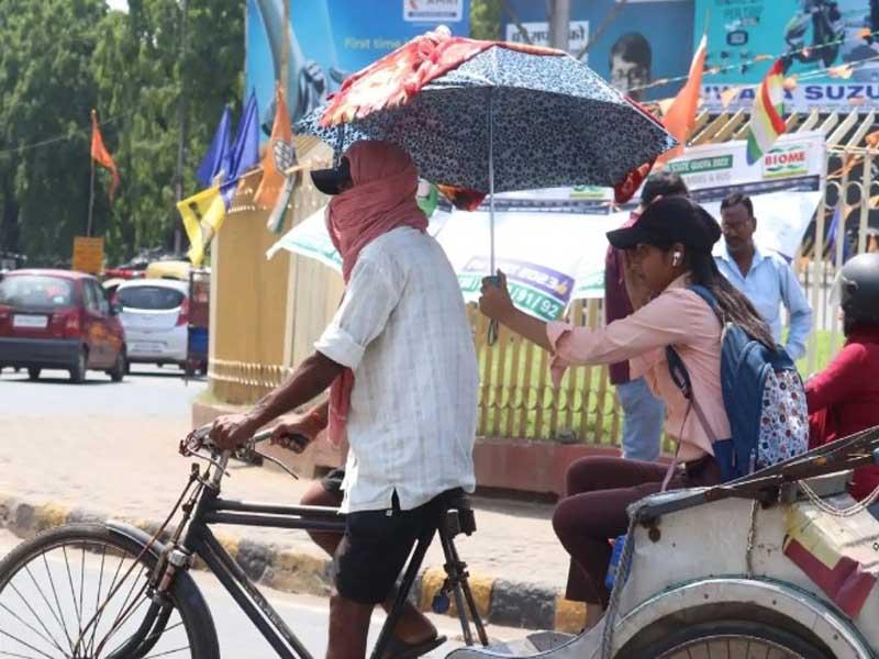 demand-raised-for-heat-relief-measures-at-major-intersections-in-deoghar-and-jasidih