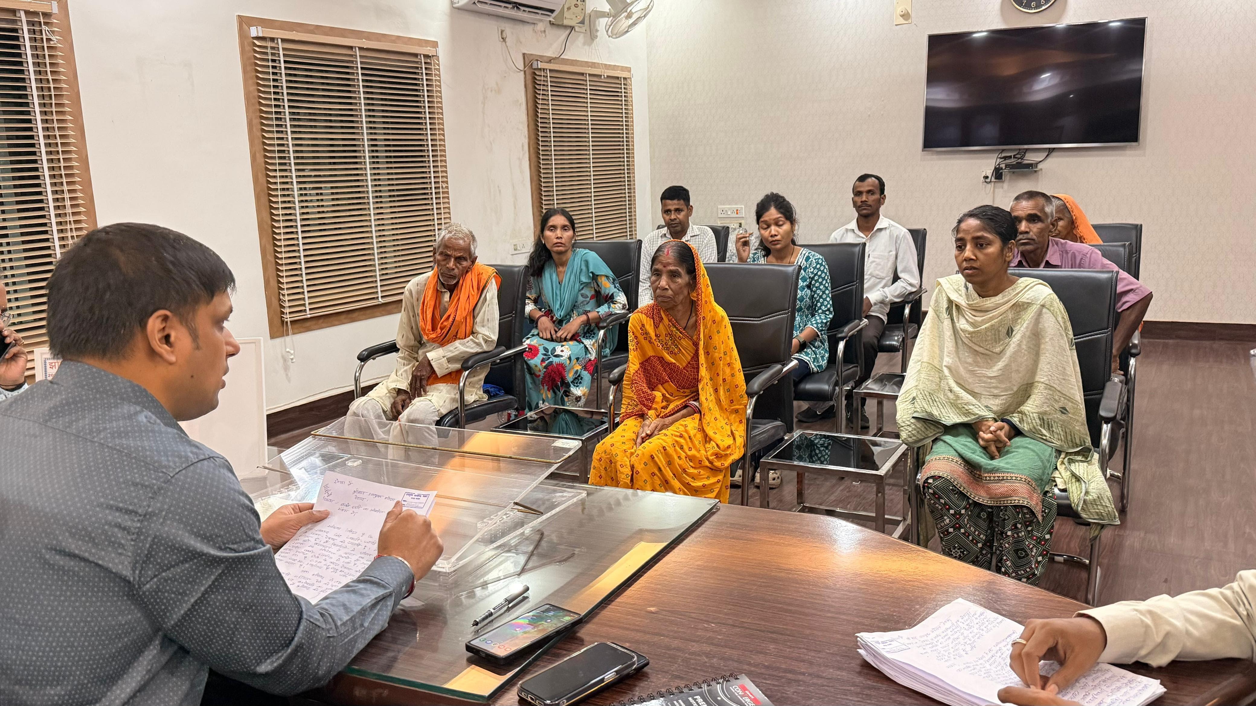 deputy-commissioner-hears-public-grievances-at-janata-darbar