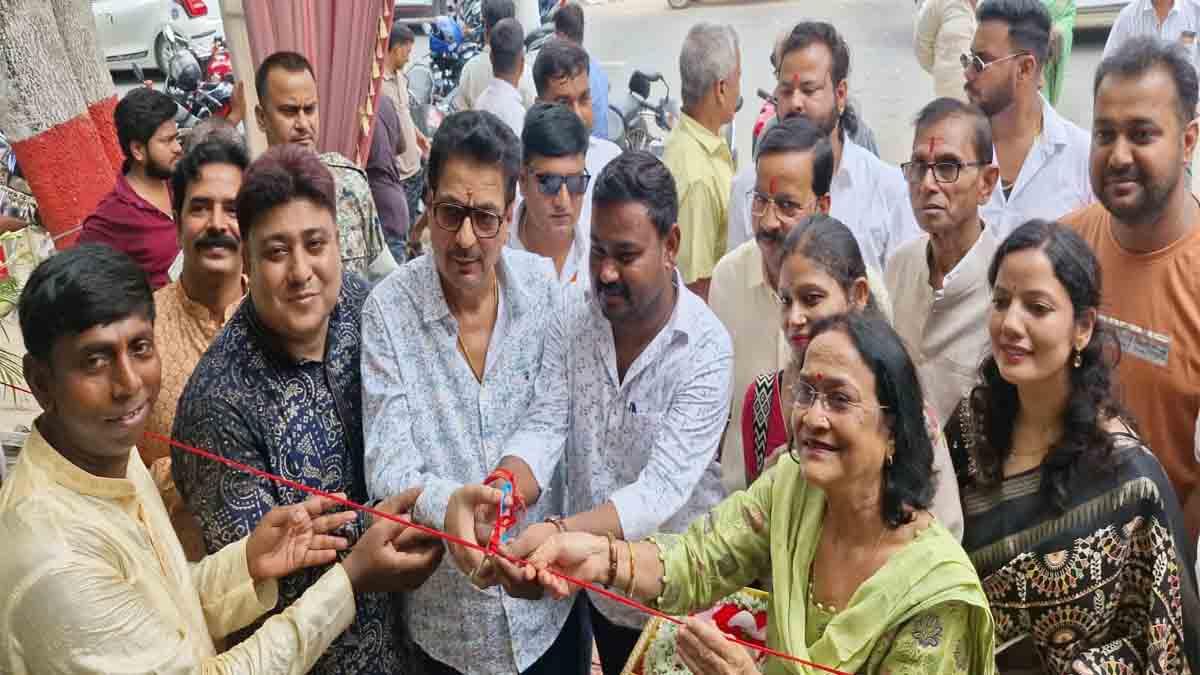 madhurgram-sweet-shop-opens-in-karnibad-inaugurated-by-dr-sunil-khawade