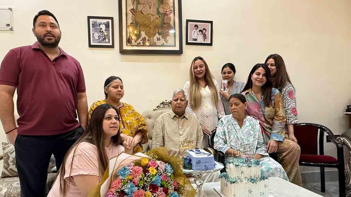 lalu-prasad-celebrates-birthday-with-family-amid-warm-wishes-from-supporters