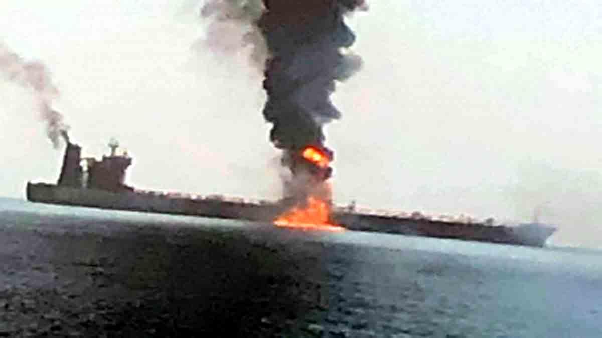 unacceptable-india-lodges-strong-protest-with-us-over-attacks-on-vessels-carrying-indian-mariners-ld
