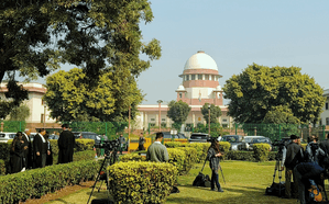 supreme-court-to-examine-plea-against-use-of-aadhaar-as-proof-of-citizenship-age-and-domicile-issues-notices