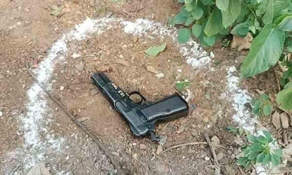 snatcher-shot-during-daring-escape-bid-after-seizing-cops-pistol-in-jamshedpur