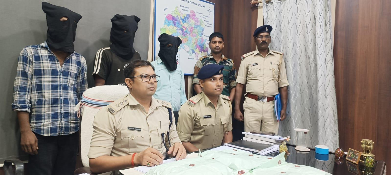 three-held-with-19-kg-ganja-in-deoghar-police-crackdown