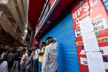 no-domicile-certificate-required-for-sc-obc-scholarship-applicants-says-centre