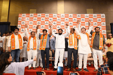operation-tiger-strengthens-shindes-hold-in-maharashtra-deals-major-blow-to-uddhav-sena