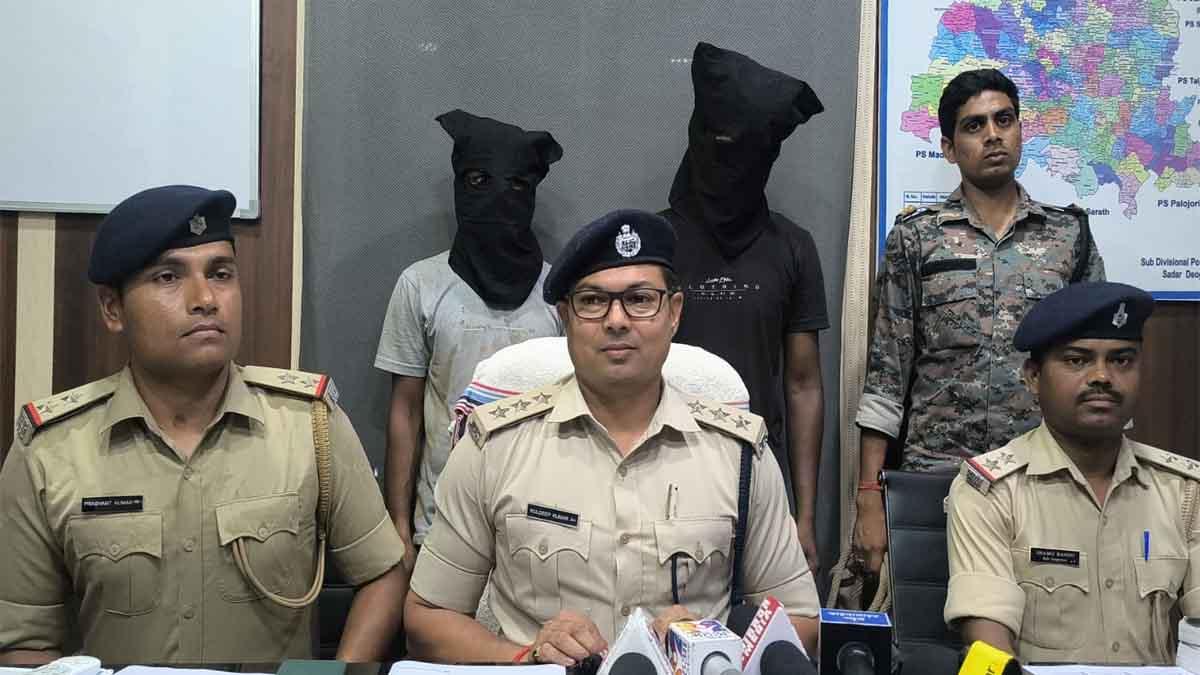 two-held-with-illegal-firearm-while-allegedly-plotting-dacoity-in-deoghar-four-accomplices-escape