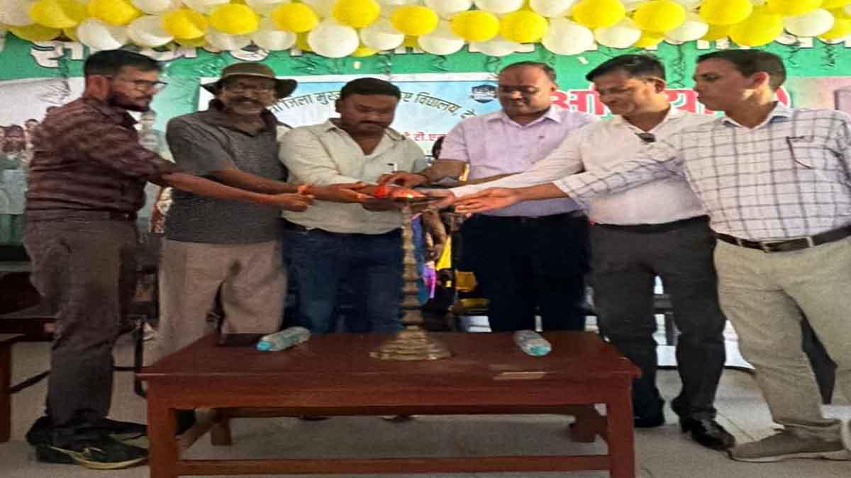 mayor-stresses-holistic-development-of-students-at-parent-teacher-meeting