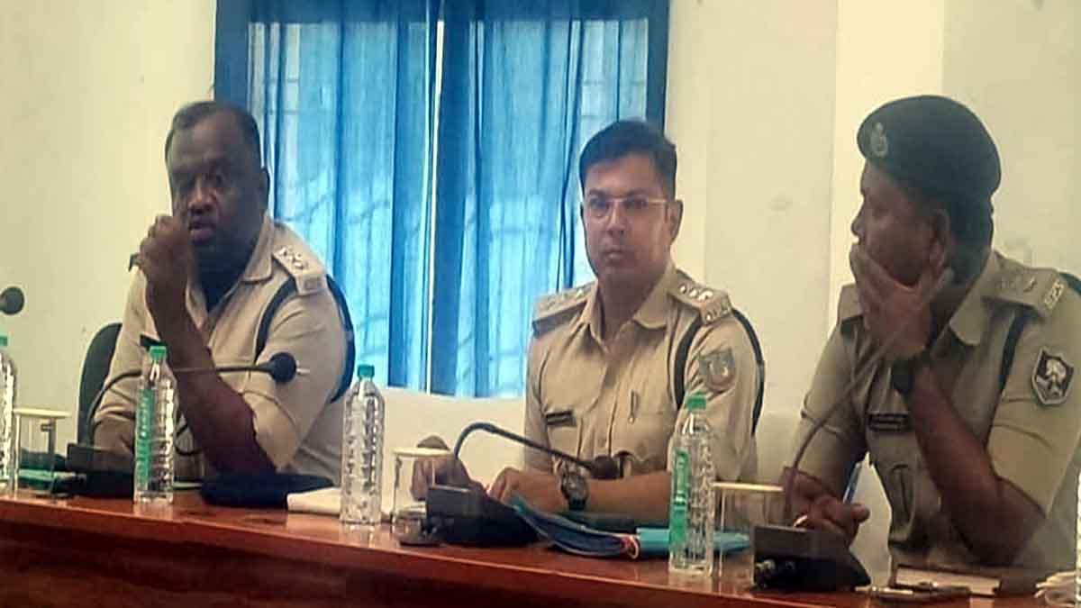 jharkhand-bihar-police-step-up-coordination-for-shravani-mela-2026