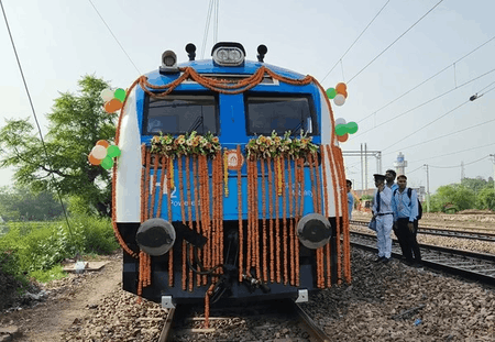 pm-modi-hails-launch-of-indias-first-hydrogen-train-as-a-milestone-in-green-mobility