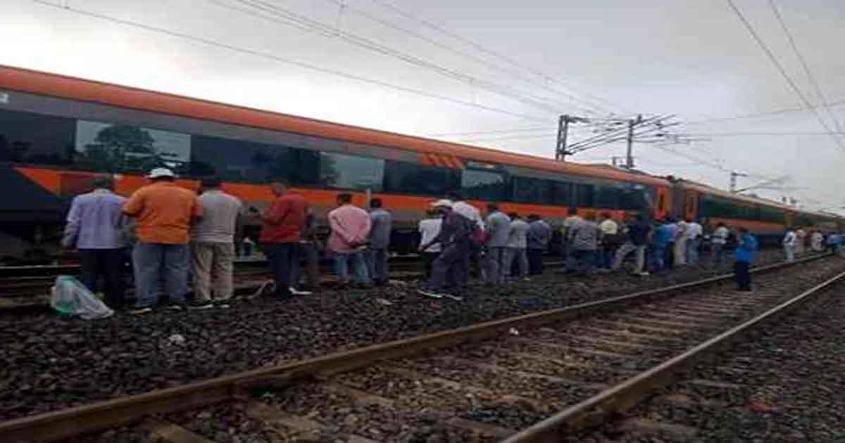shravani-mela-special-train-coach-derails-in-jharkhand-no-injuries-reported