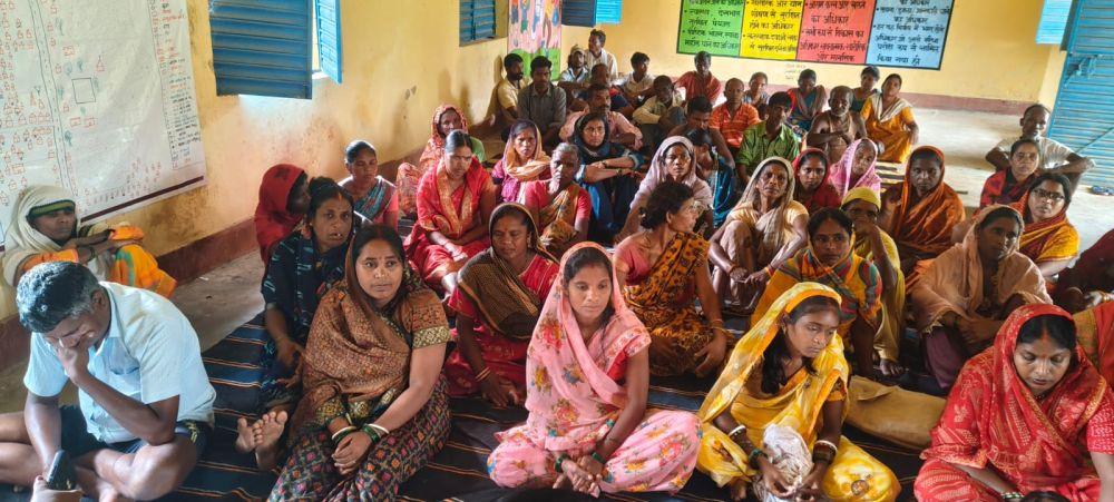 gram-sabha-in-raidih-discusses-pesa-law-and-village-development-priorities
