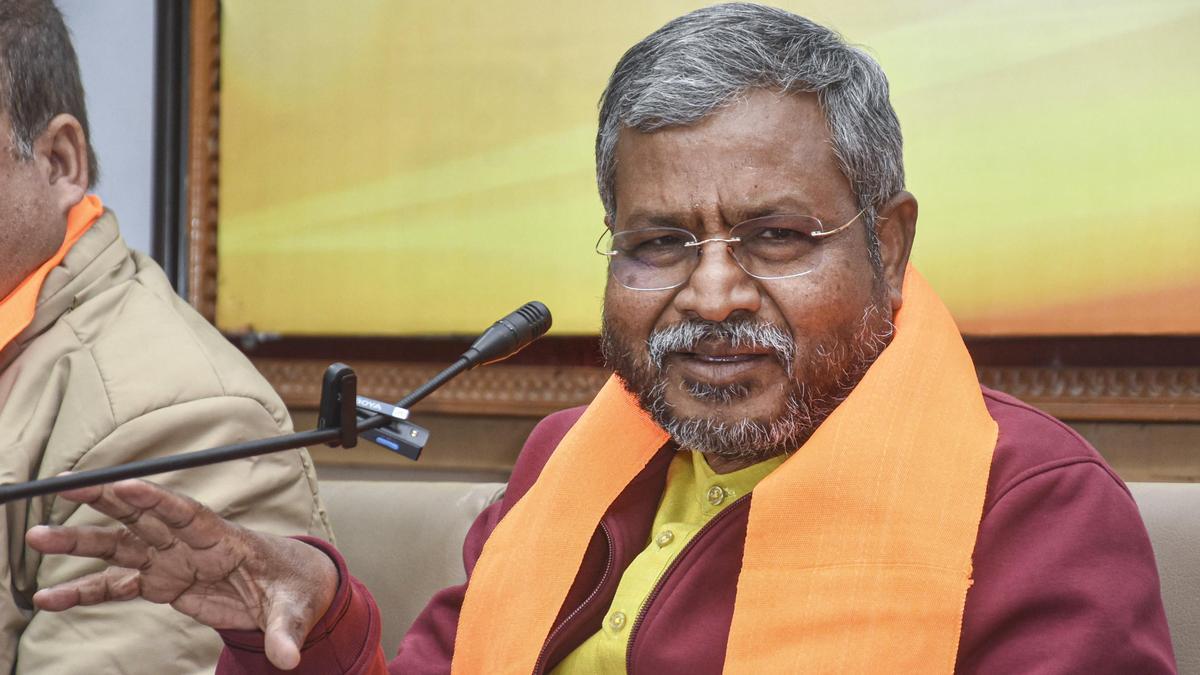 sealed-cid-report-in-jpsc-jssc-cases-raises-questions-from-babulal-marandi