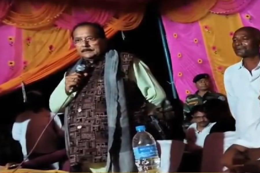 radhakrishna-kishore-questions-temple-vip-culture-links-hindutva-with-social-equality