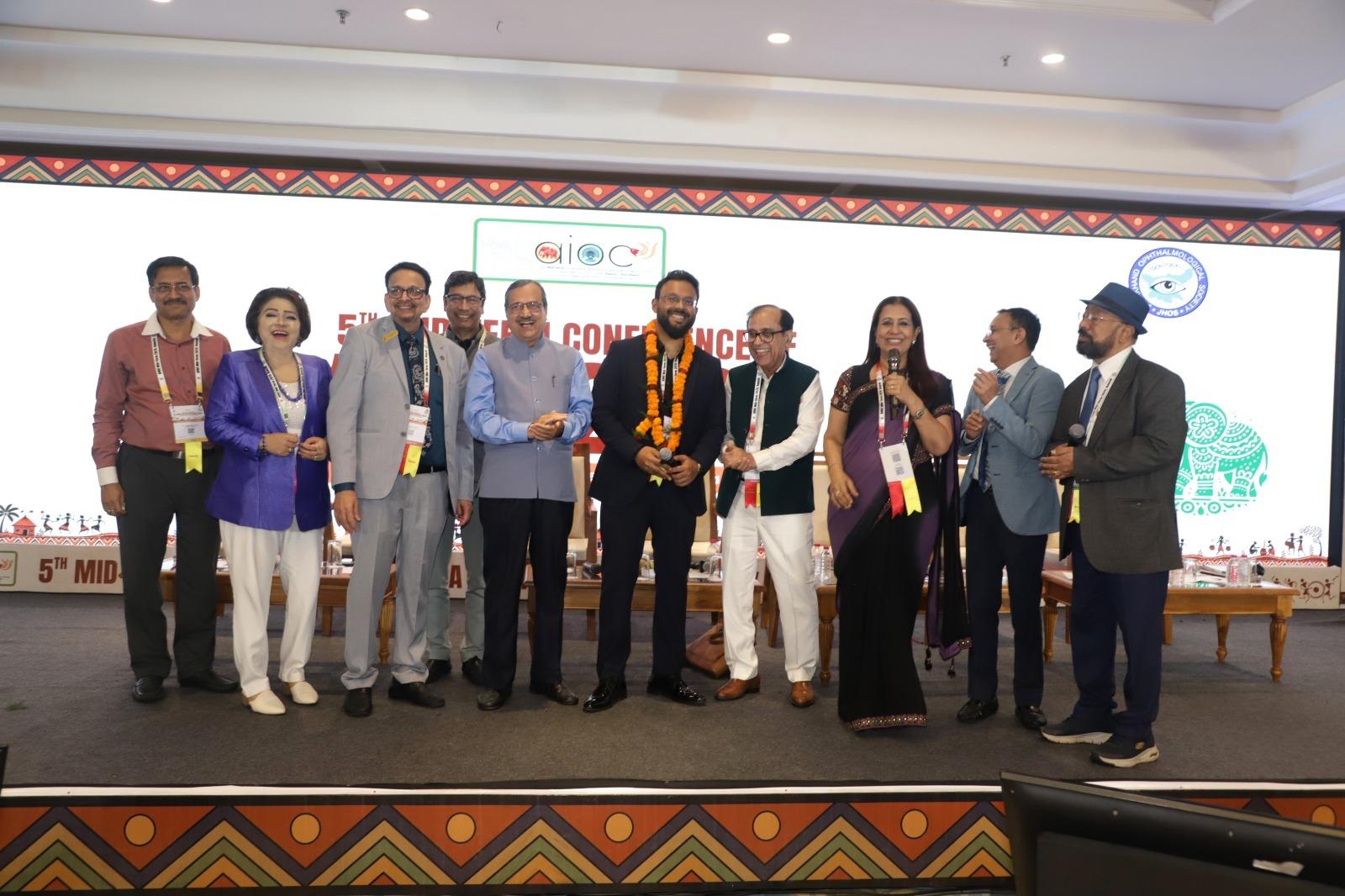 aios-mid-term-conference-highlights-ai-robotic-surgery-and-new-frontiers-in-eye-care