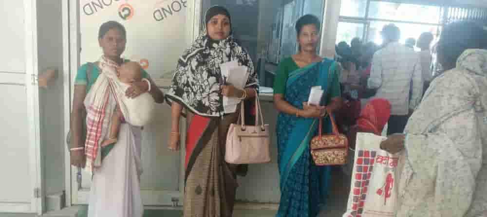 repeated-lock-breaking-at-gumla-sadar-hospital-help-desk-raises-security-concerns