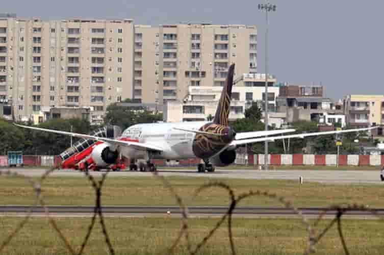air-india-flight-cleared-after-hijack-alert-triggers-emergency-landing-in-jaipur